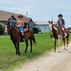 Meet your Posher, Saige